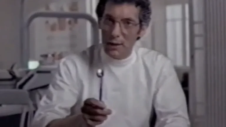 Spot dentifricio Mentadent e Spazzolino Junior